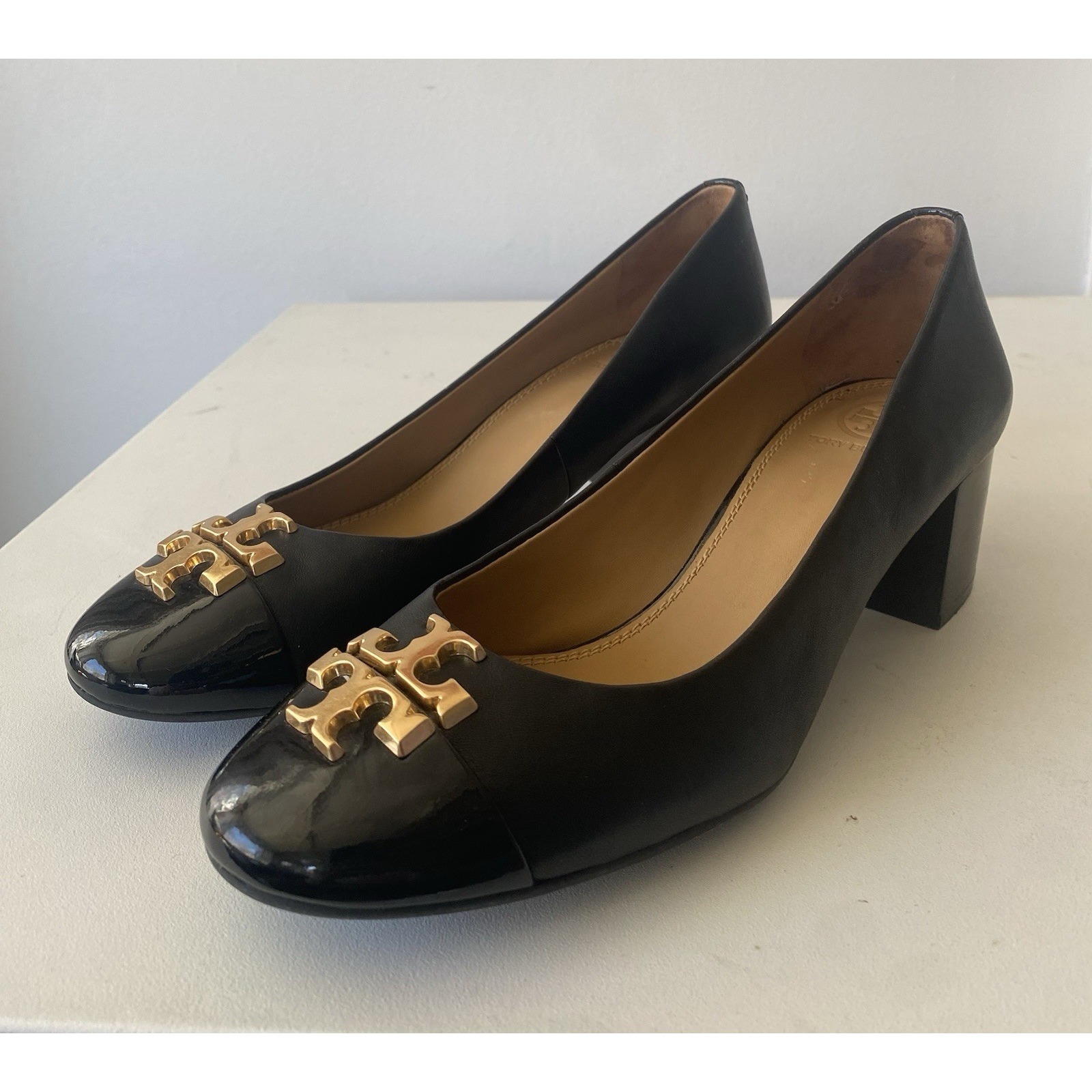 Tory Burch Everly Black Leather Block Heels Cap Toe Gold Logos Women's Size 6.5
